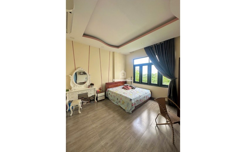 Nhà 3 tầng kiên cố gần KĐT Vĩnh Điềm Trung – sân đậu 2 ô tô – giá tốt 4.5 tỷ